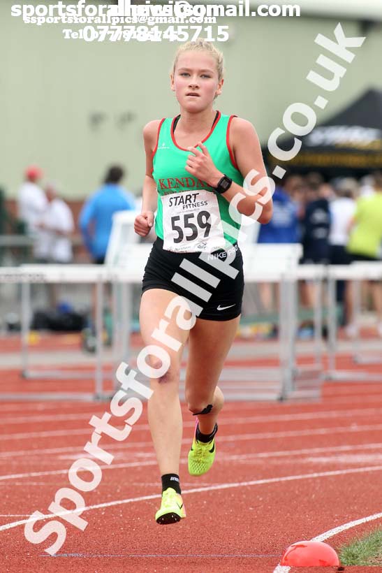 Womens under-17s 3000 metres, 2018 Northern Under-17s/U-15s/U-13s Champs., Wavertree Athletics Centre, Liverpool. Photo: David T. Hewitson/Sports for All Pics